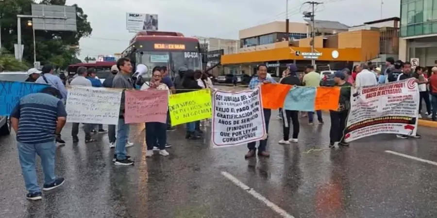 1-Demandan-finiquitos-los-jubilados-del-Cobao