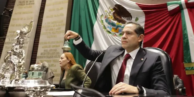 1-El-presidente-de-la-Mesa-Directiva-de-la-Camara-de-Diputados-Raul-Bolanos-Cacho-Cue-adelanto-un-incremento-a-las-participaciones-federales-para-Oaxaca_