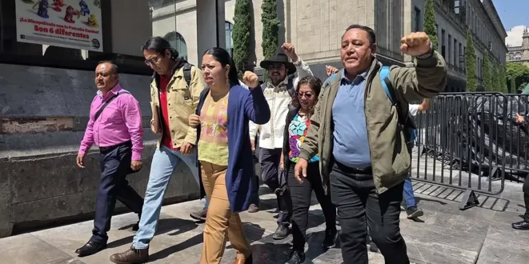 2-La-comision-negociadora-de-la-Seccion-22