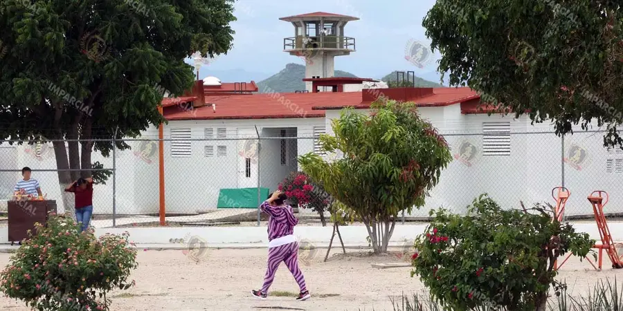 22-recorrido-centro-de-internamiento-femenil-de-tanivet-luis-alberto-cruz-26-06-2023