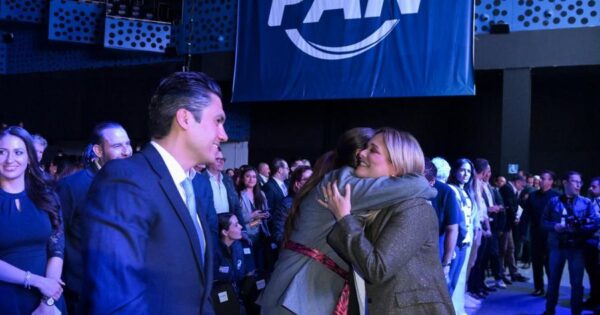Gobernadoras panistas ponen en jaque a Morena por escasez de medicinas