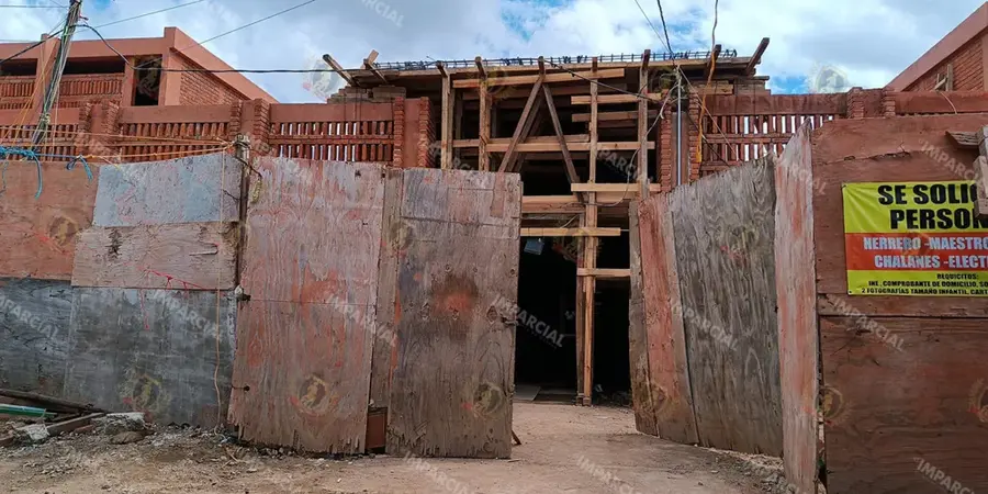 Algunas-areas-de-la-zona-de-pan-y-comedores-estan-literalmente-en-obra-negra_-1024x512-1-4