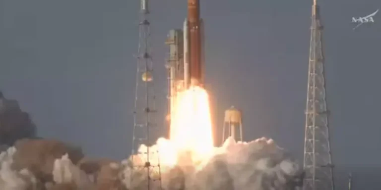 Artemis-II-