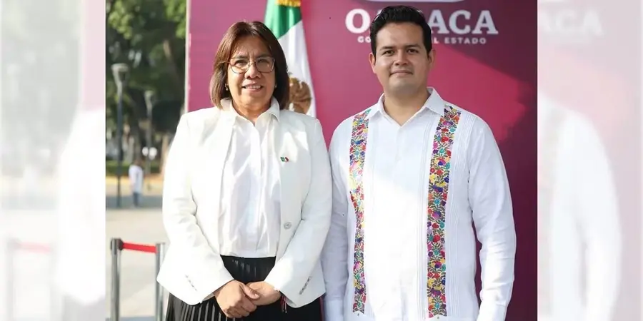 LA-TITULAR