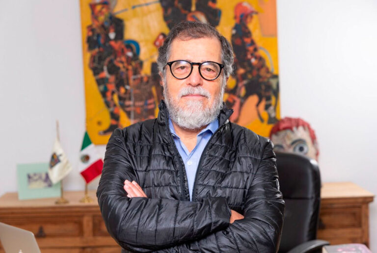 Luis Farías MAckey