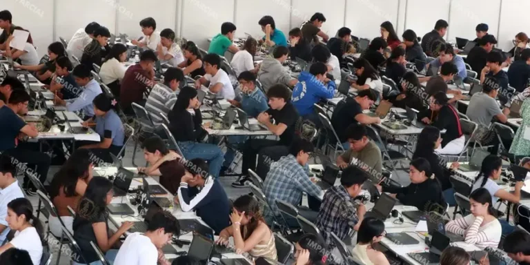 Un-hotel-del-norte-de-la-ciudad-fue-sede-del-examen-de-control-presencial-aplicado-por-la-UNAM-el-12-de-agosto_