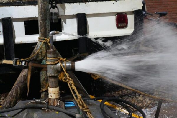 Limpian Ceabien y Soapa pozo profundo distribuidor de agua potable del DIF