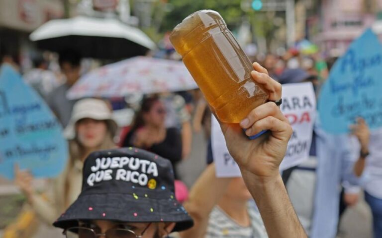 agua-contaminada-guadalajara-protestas-06102026