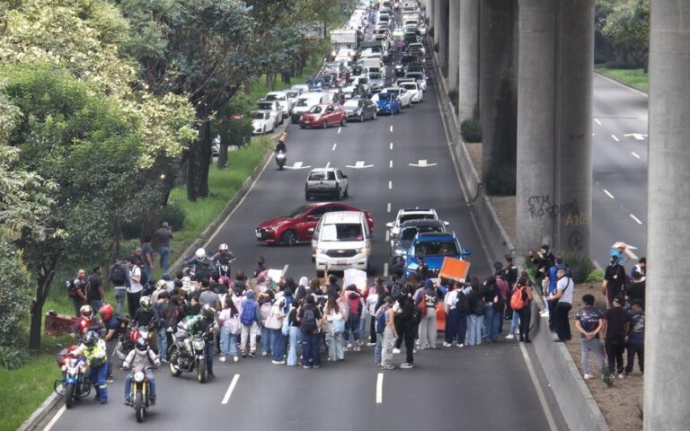 bloqueo-periferico-sur-tv-azteca-jueves-15-de-octubre-4