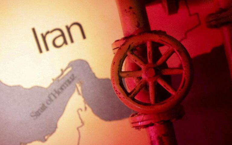 iran-estrecho-ormuz-petroleo-rts-26032026