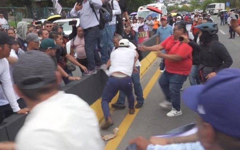 maestros-seccion-22-cnte-enfrentan-militantes-morena-visita-sheinbaum-oaxaca-11092026