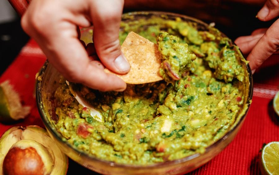 taylor-farms-retira-salsa-guacamole-salmonela-chiles-jalapenos-09082026
